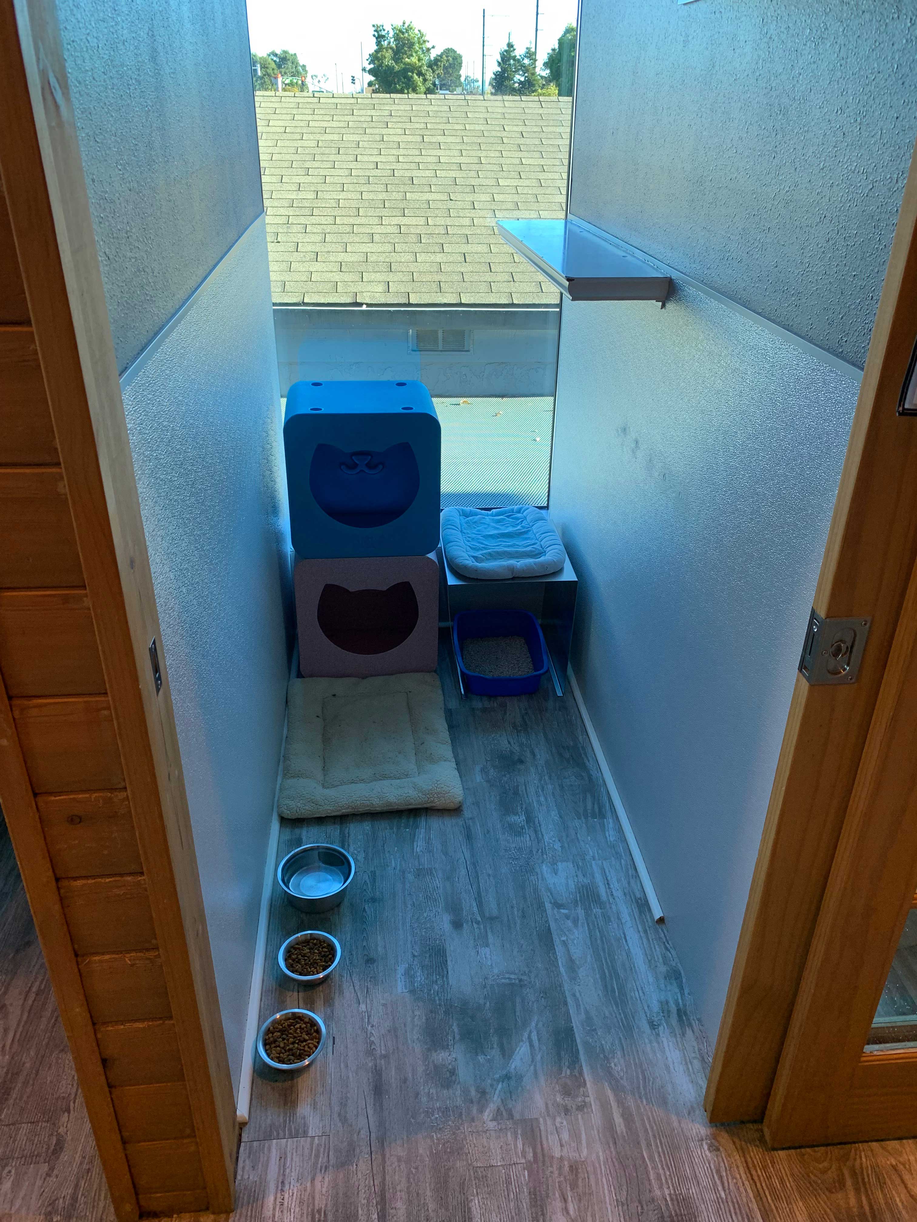 villas have room for multiple cats